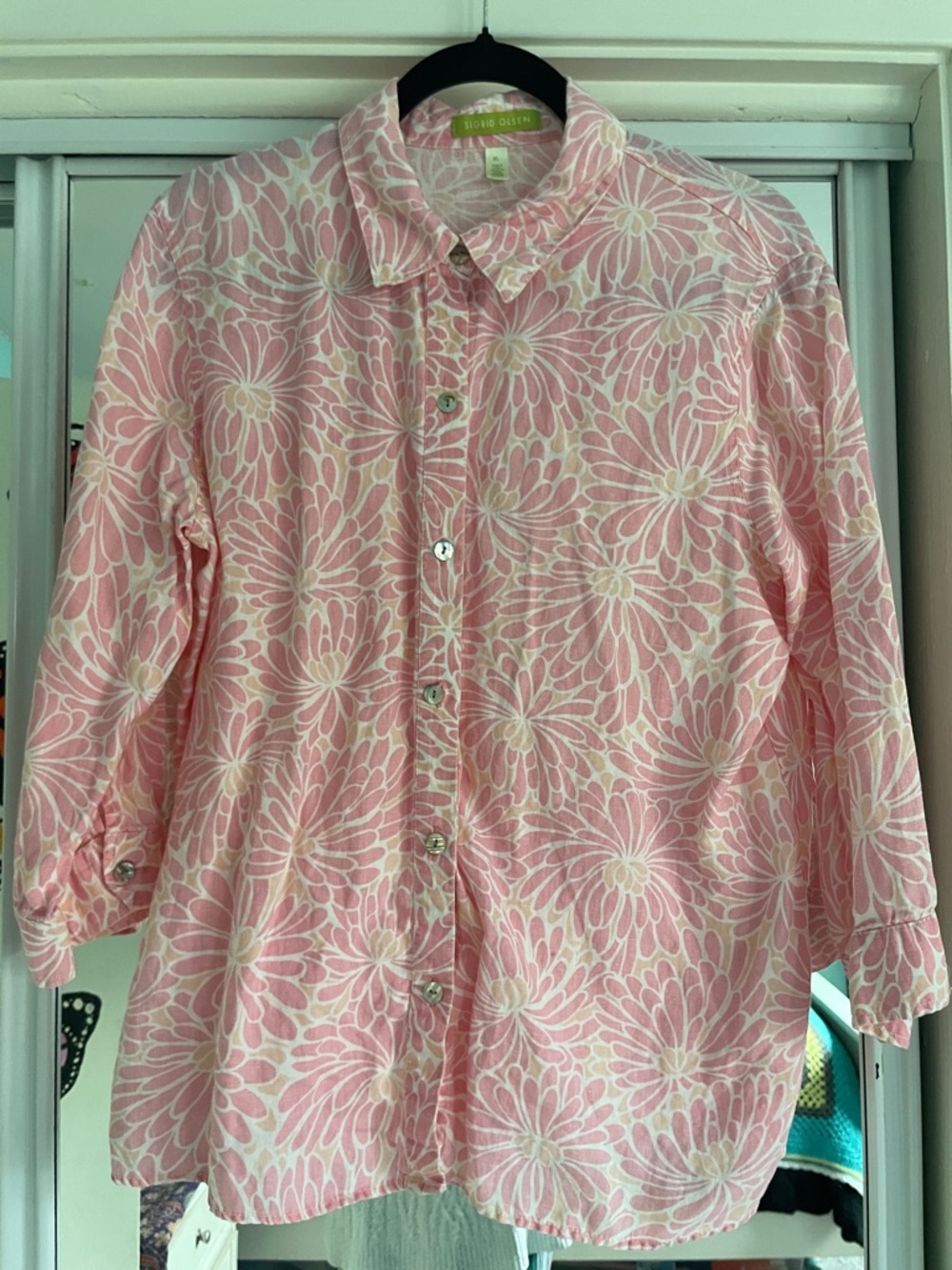 Sigrid Olsen Pink and White Daisy Print Button-Up Shirt